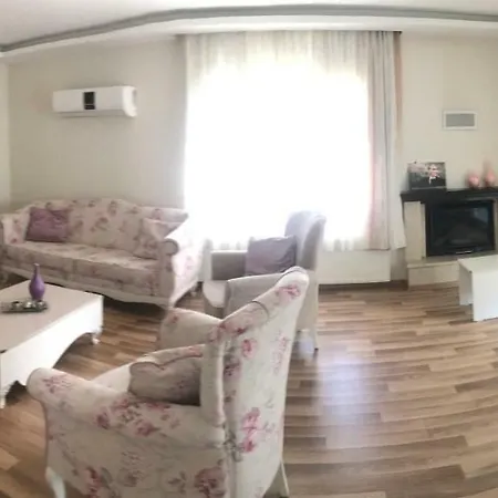 Dogus Konaklama Kusadasi
